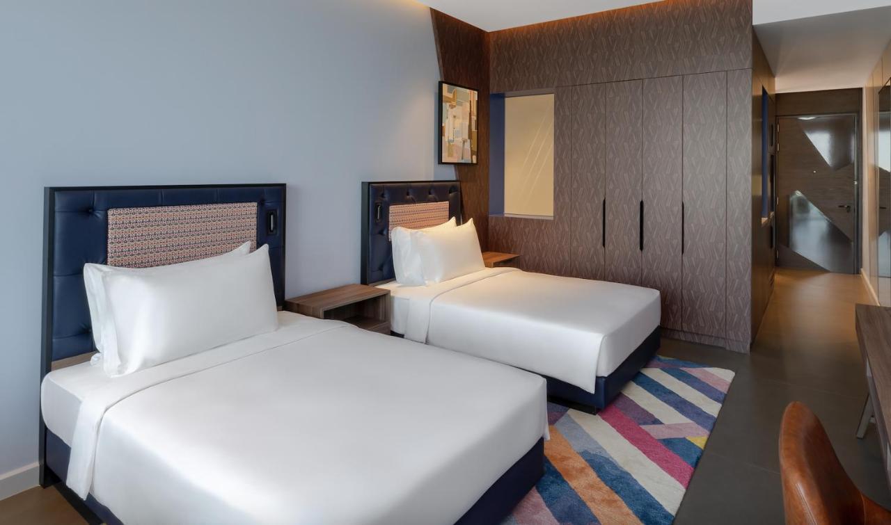 Hyatt Centric Jumeirah Dubai Ngoại thất bức ảnh Deluxe Room