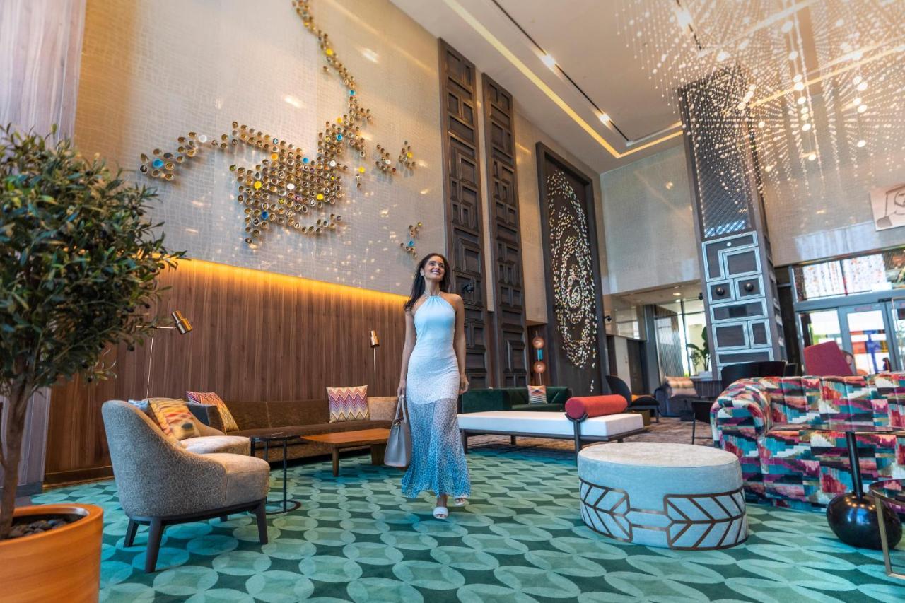 Hyatt Centric Jumeirah Dubai Ngoại thất bức ảnh Lobby