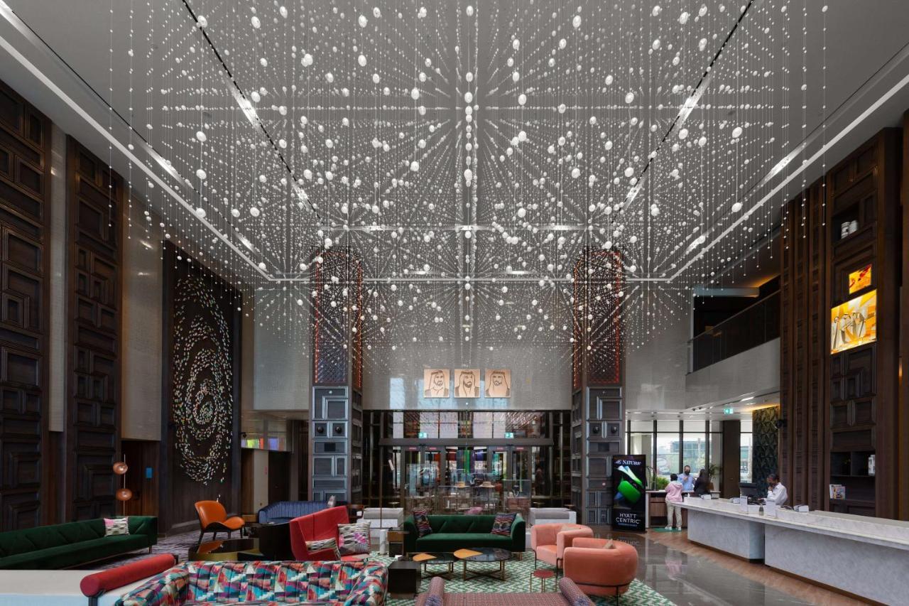 Hyatt Centric Jumeirah Dubai Ngoại thất bức ảnh The lobby of the hotel