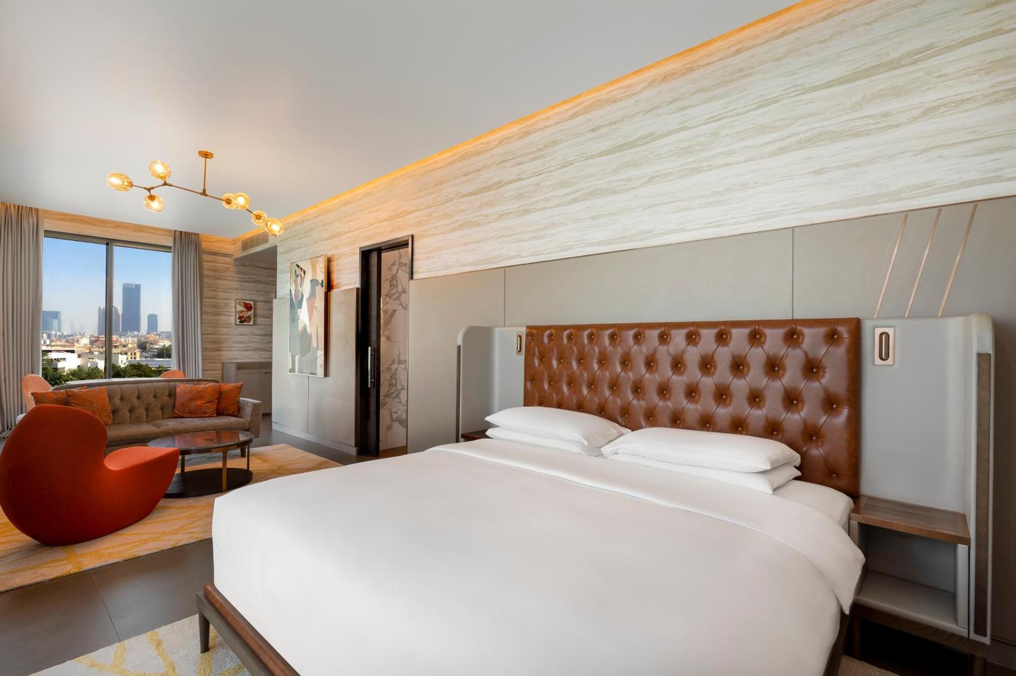 Hyatt Centric Jumeirah Dubai Ngoại thất bức ảnh A bedroom at the hotel