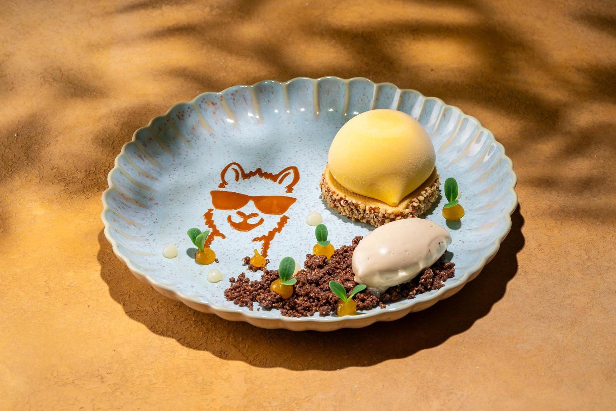 Hyatt Centric Jumeirah Dubai Ngoại thất bức ảnh A dessert at the restaurant